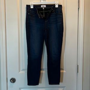 Paige Denim Verdugo Crop Size 30. Dark Wash.